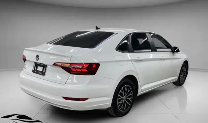 Volkswagen Jetta 2019 photo 2