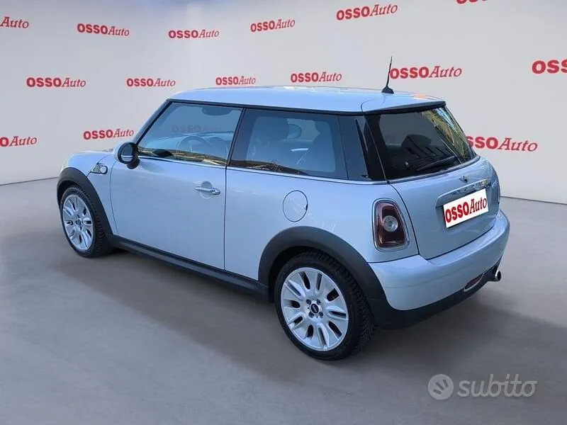 Mini Cooper 2010 photo 4