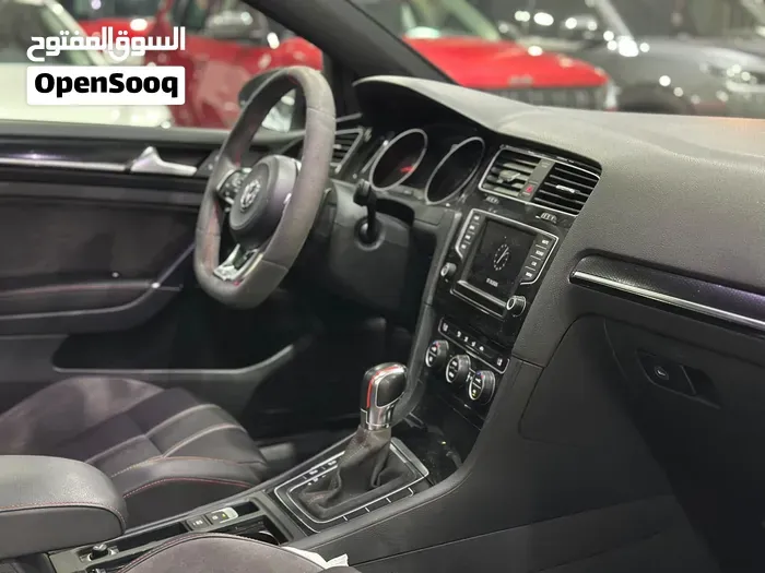 Volkswagen Golf Gti 2016 photo 2