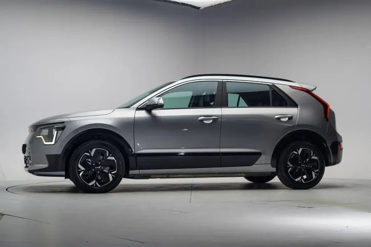 Kia Niro 2023 photo 2