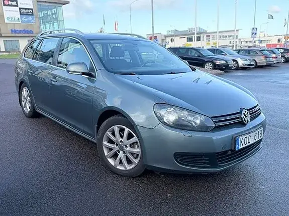 Volkswagen Golf I 2010 photo 2