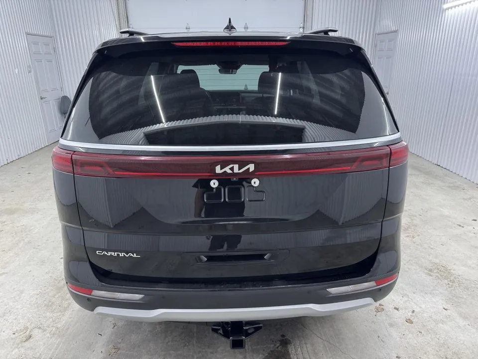 Kia Carnival 2023 photo 5