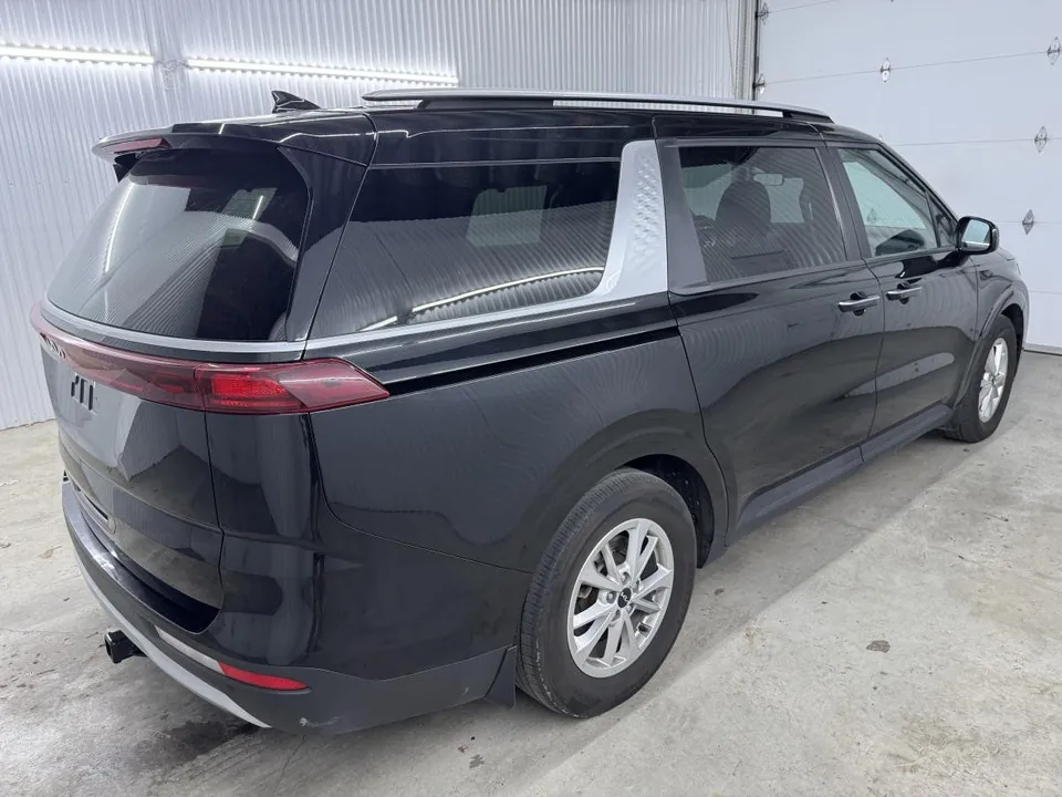 Kia Carnival 2023 photo 4