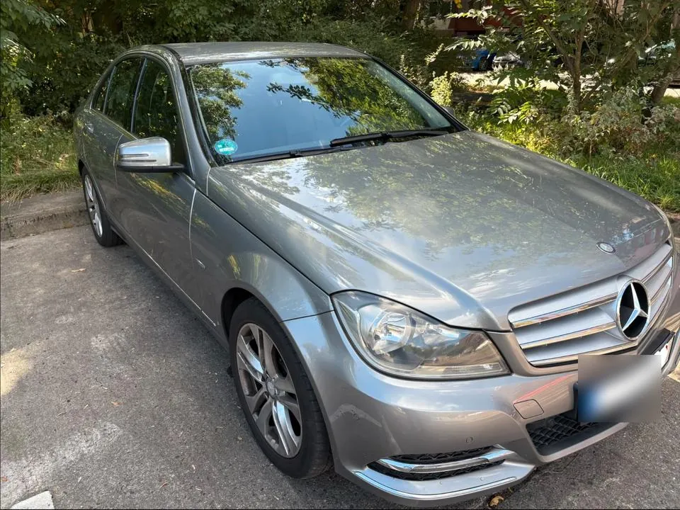 Mercedes-Benz C 220