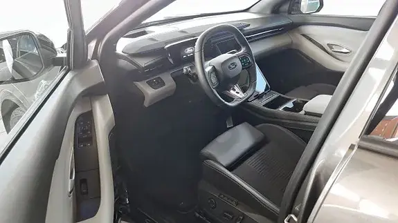 Ford Capri 2026 photo 5