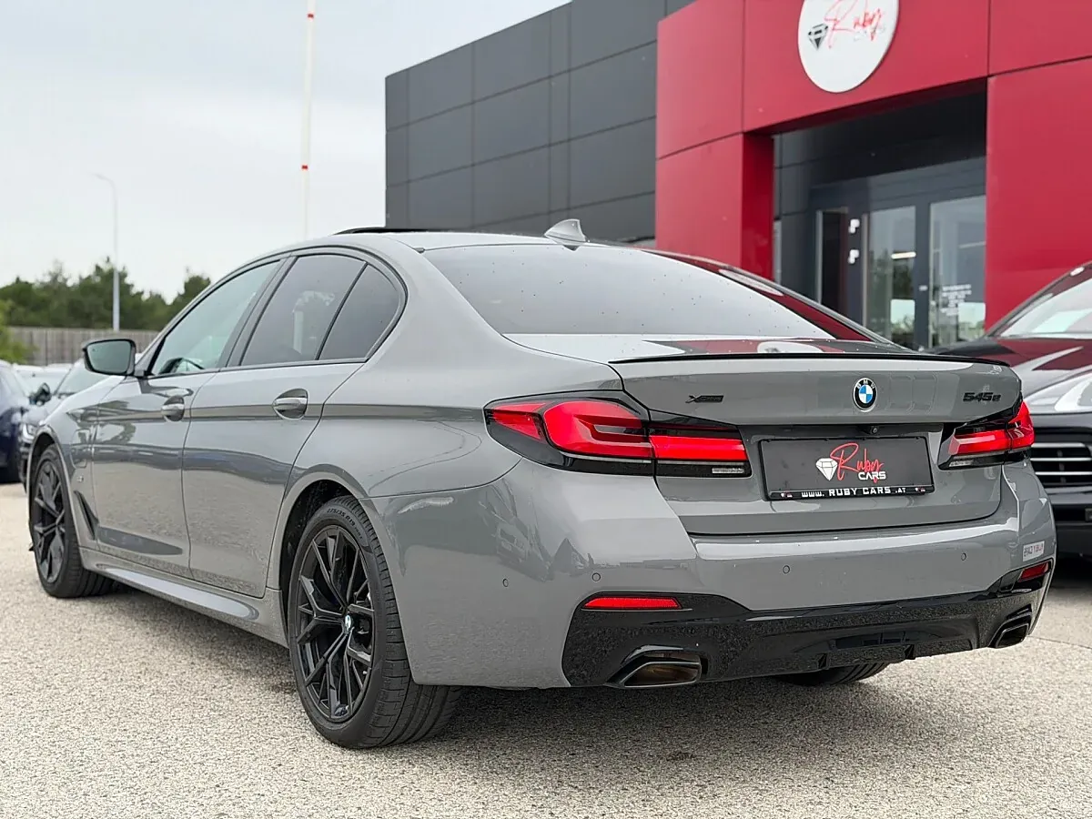 BMW 5 Series 2021 photo 3