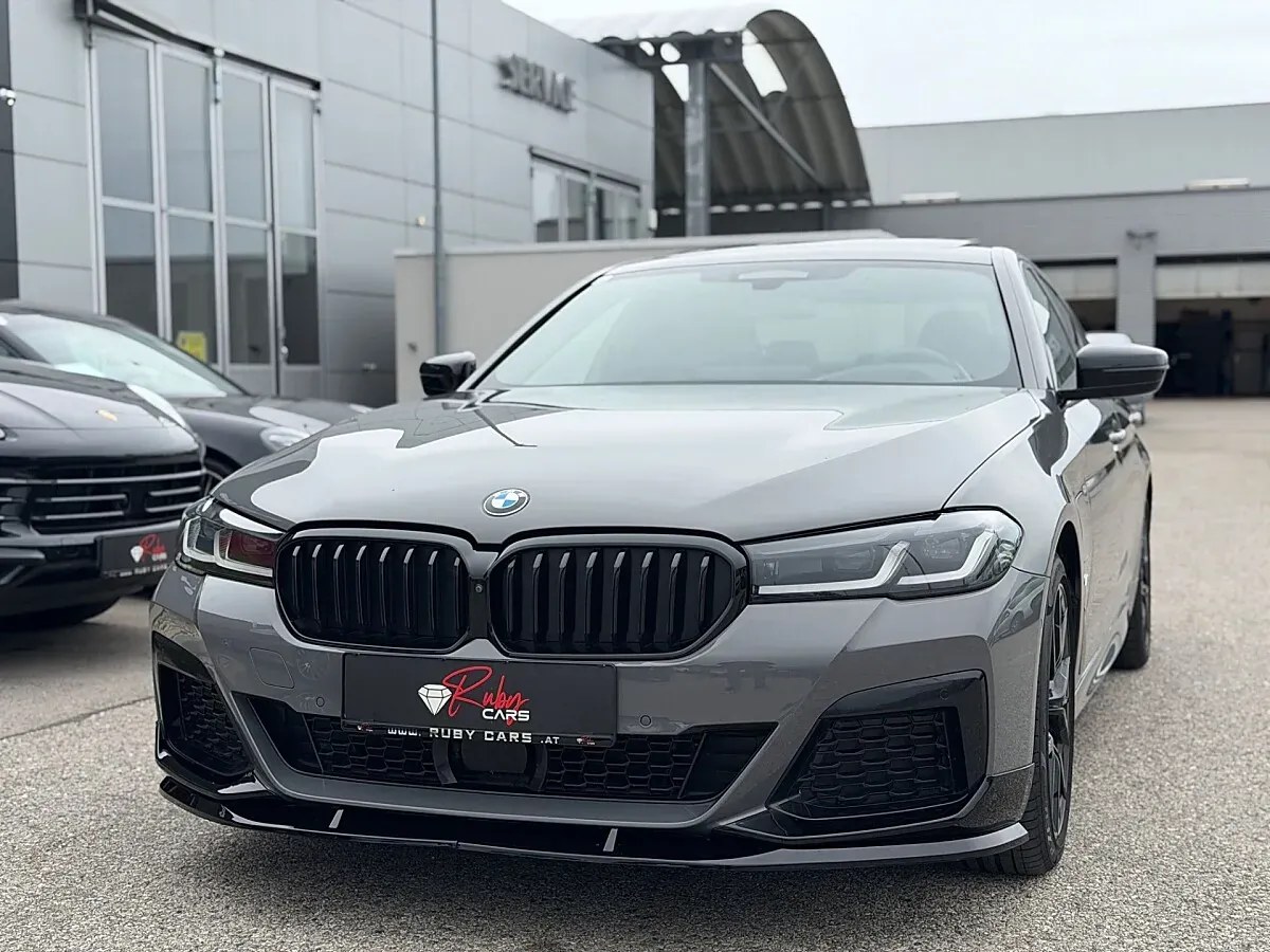 BMW 5 Series 2021 photo 2