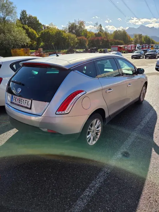 Lancia Delta 2009 photo 2