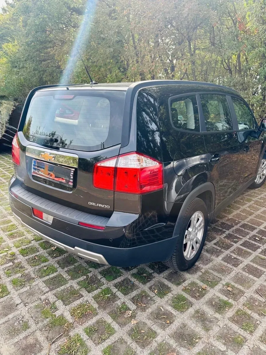 Chevrolet Orlando 2012 photo 3