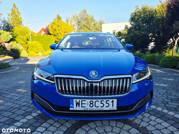 Skoda Superb 2023 photo 3
