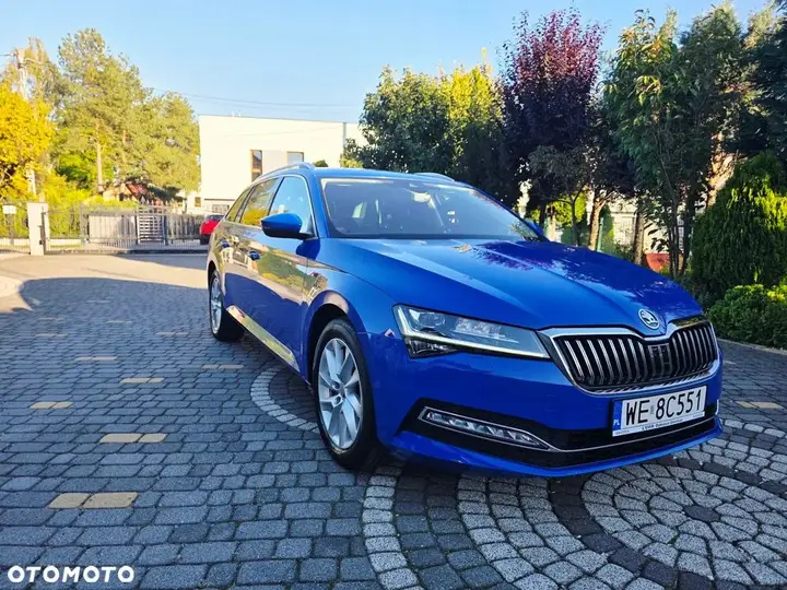 Skoda Superb 2023 photo 4