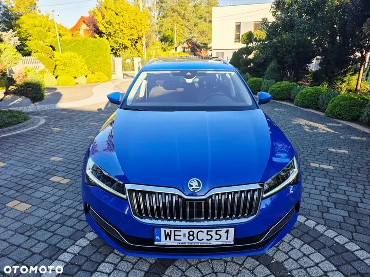 Skoda Superb 2023 photo 2