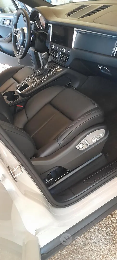 Porsche Macan 2021 photo 3