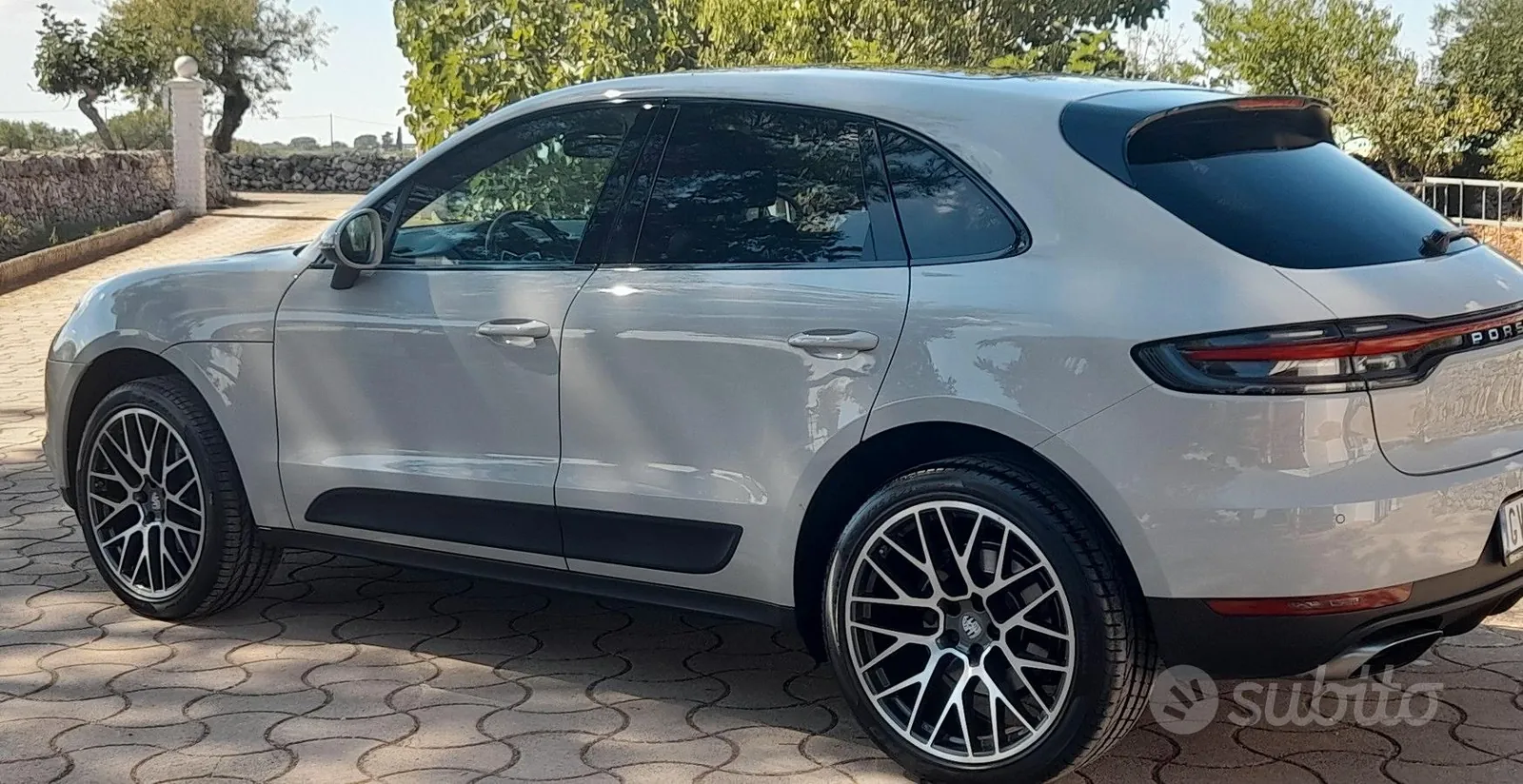 Porsche Macan 2021 photo 2