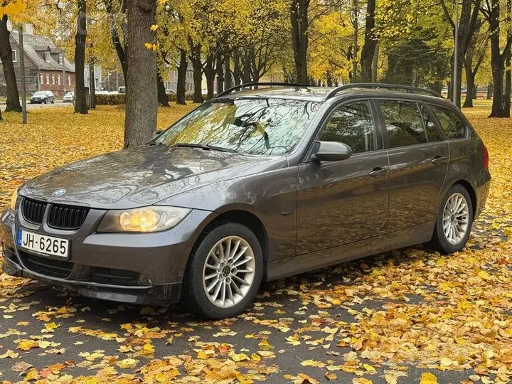 BMW E91 2006 photo 2