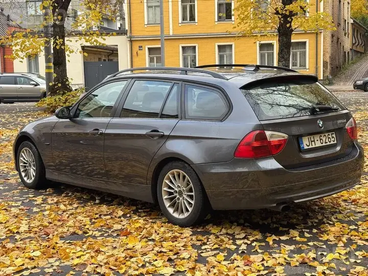 BMW E91 2006 photo 3