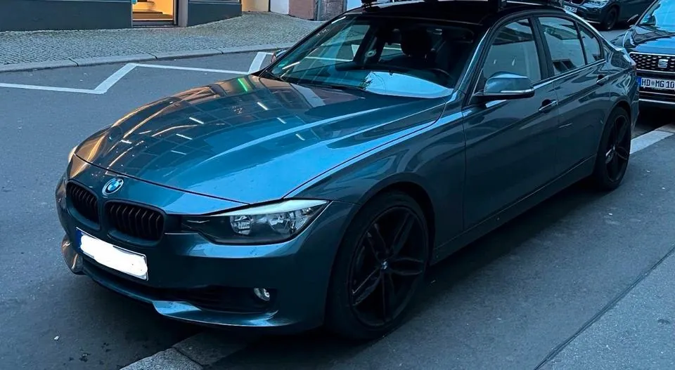 BMW 328I