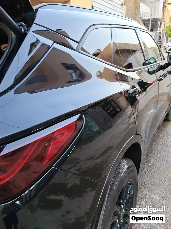 Chevrolet Blazer 2023 photo 3