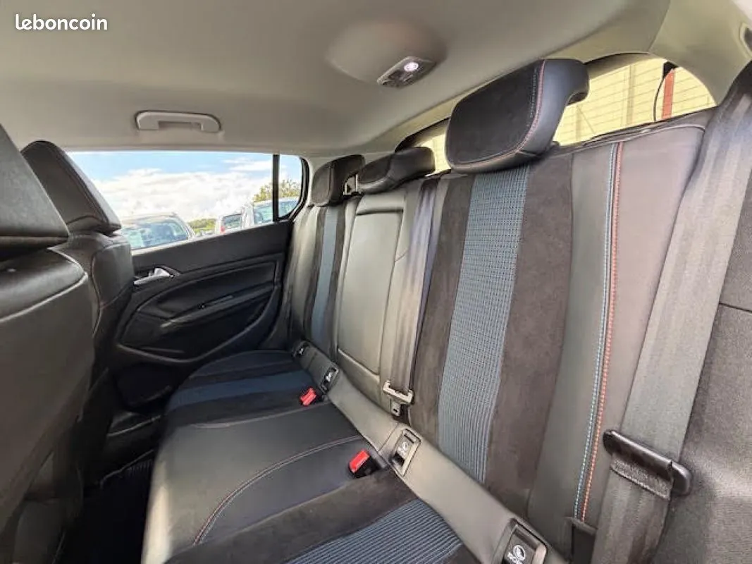 Peugeot 308 2019 photo 4
