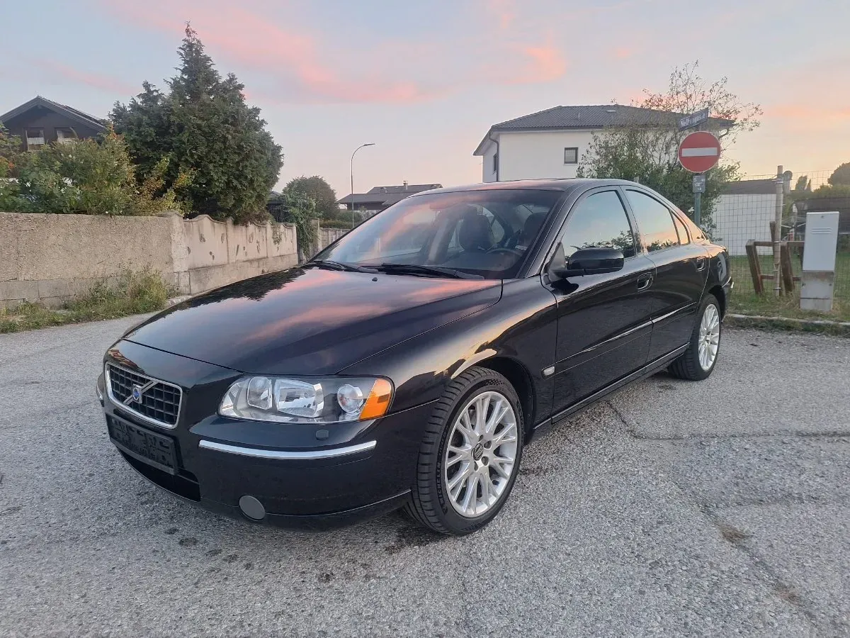 Volvo S60 2004 photo 2