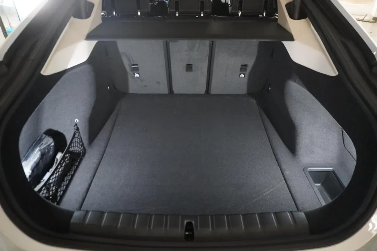 BMW 4 Series 2025 photo 3