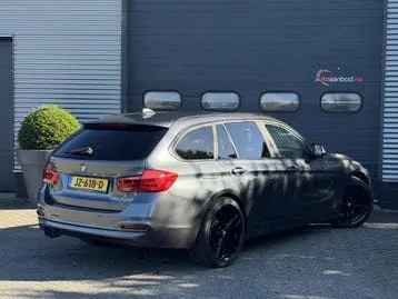 BMW 3 Series 2016 photo 2
