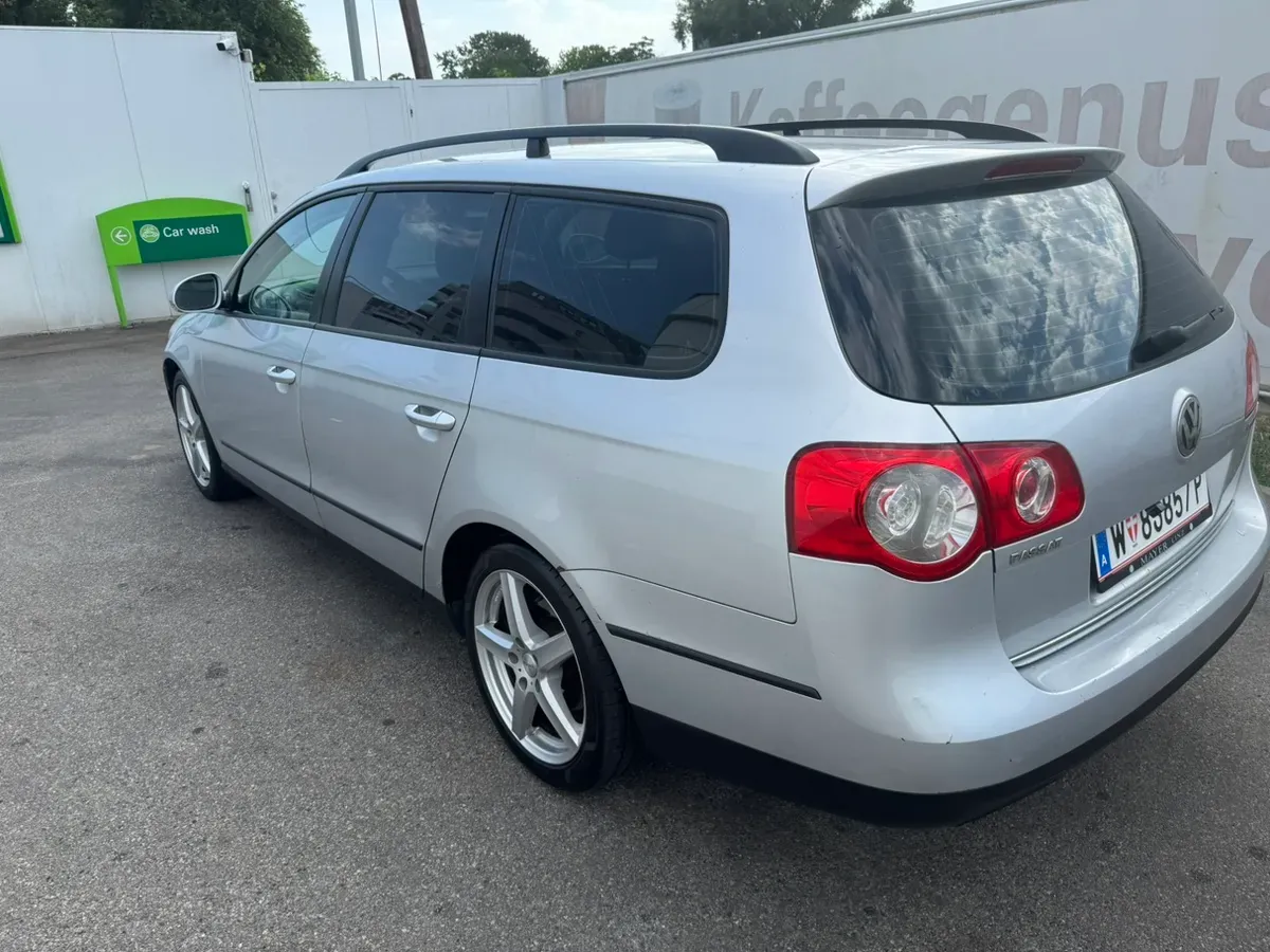 Volkswagen Passat 2009 photo 3