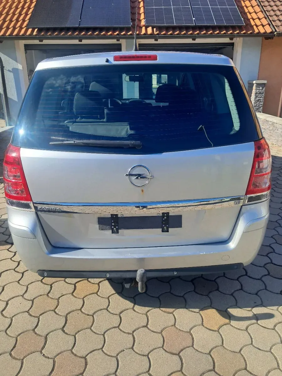 Opel Zafira 2008 photo 3