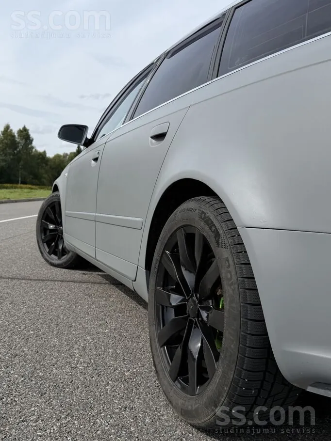 Audi A4 2004 photo 3
