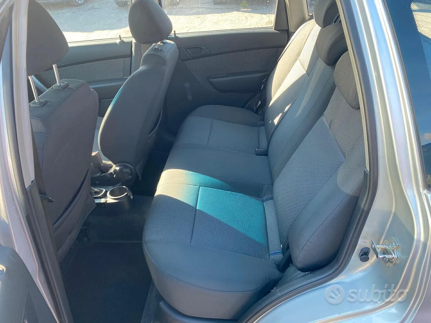 Chevrolet Aveo 2011 photo 4