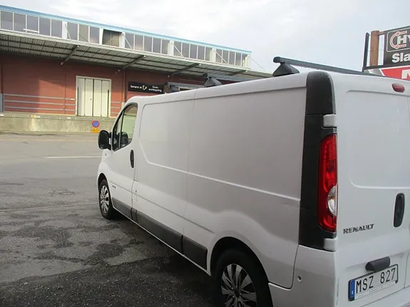 Renault Trafic 2012 photo 4