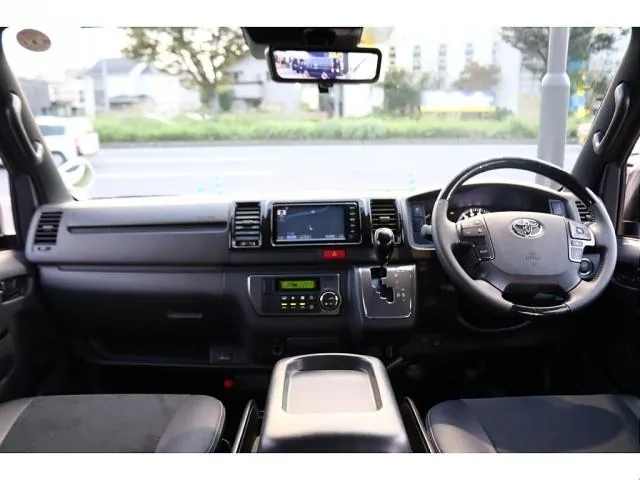 Toyota Hiace Gl 2025 photo 2