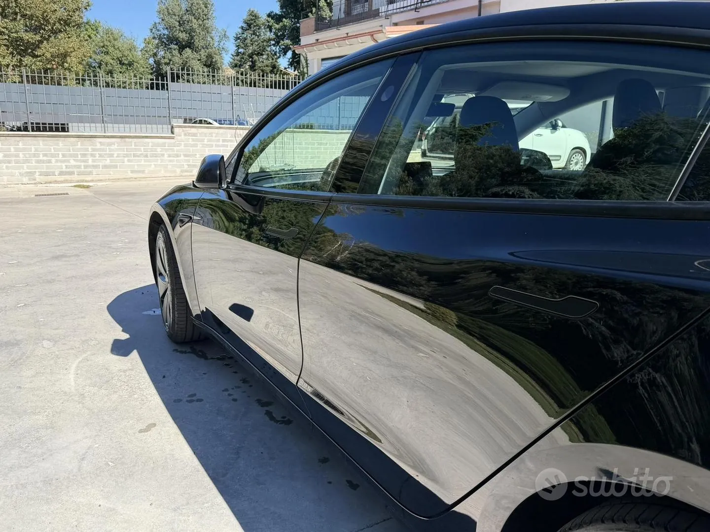 Tesla Model 3 2023 photo 3