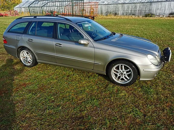 Mercedes-Benz E200