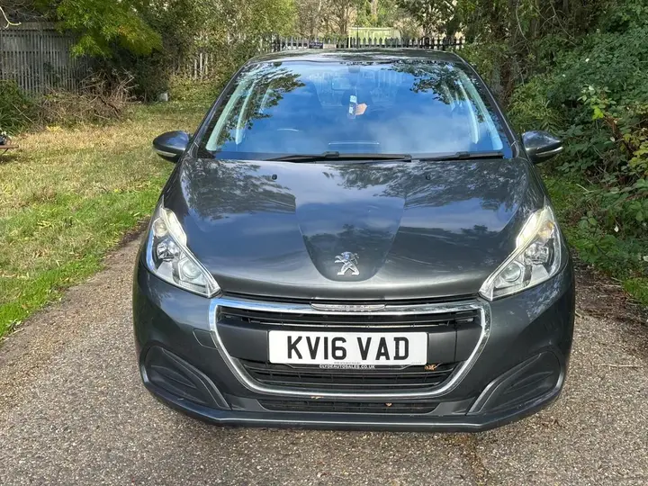 Peugeot 208 2016 photo 4