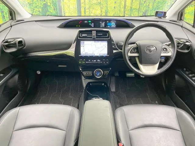 Toyota Prius 2016 photo 2