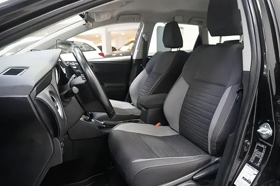 Toyota Auris 2017 photo 5
