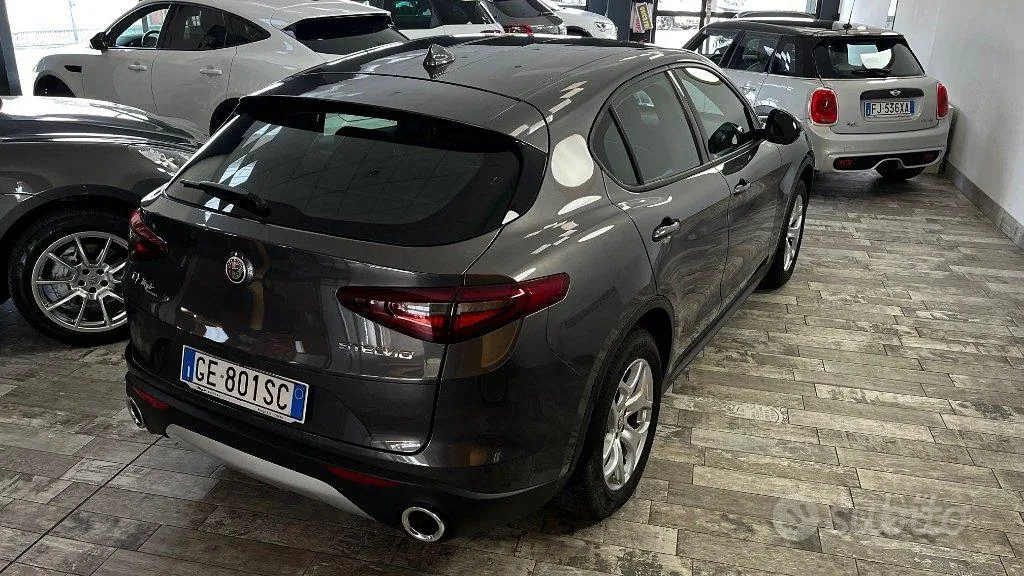 Alfa Romeo Stelvio 2021 photo 5