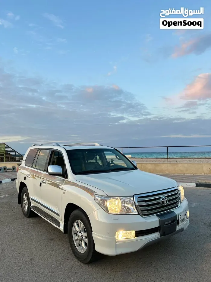 Toyota Land Cruiser 2010 photo 5