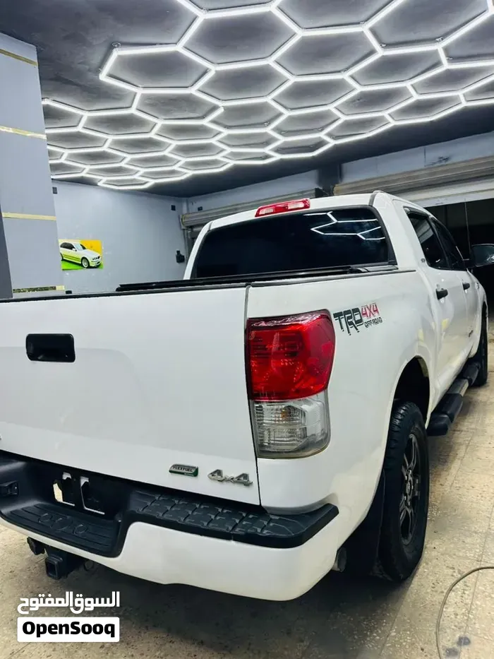 Toyota Land Cruiser 2010 photo 3