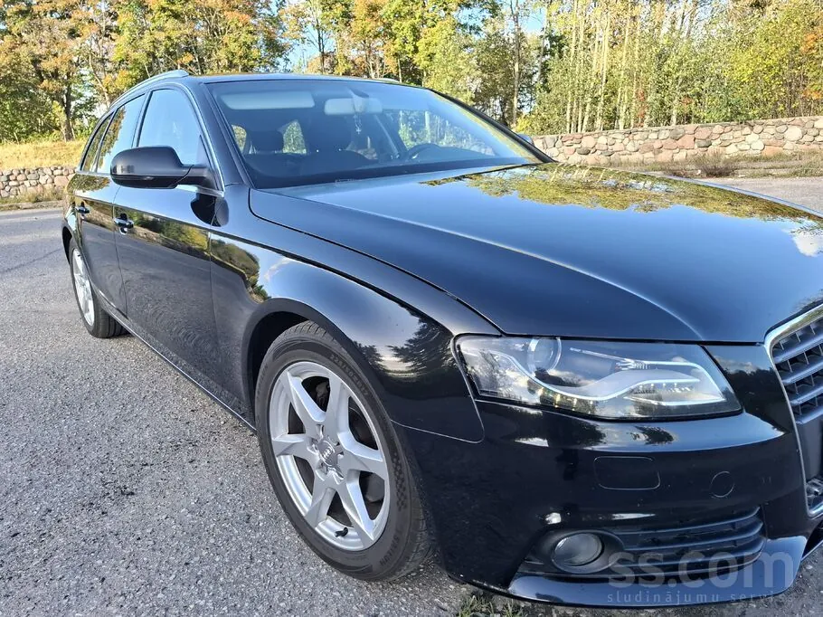 Audi A4 2010 photo 3