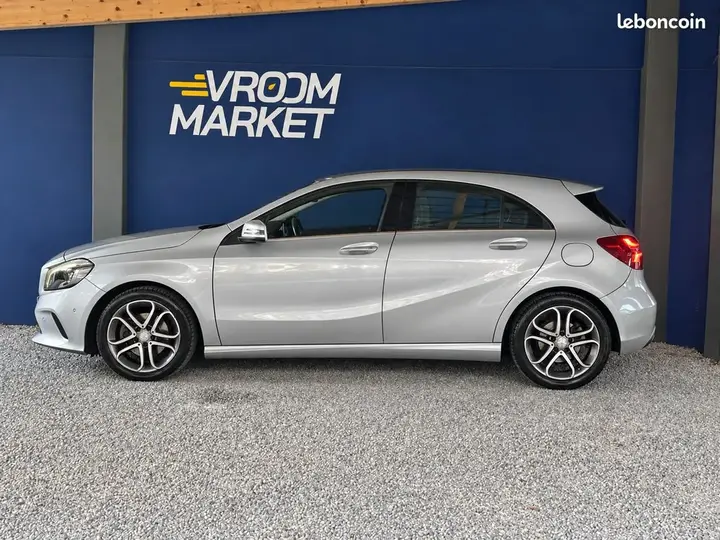 Mercedes-Benz A-Class 2015 photo 3