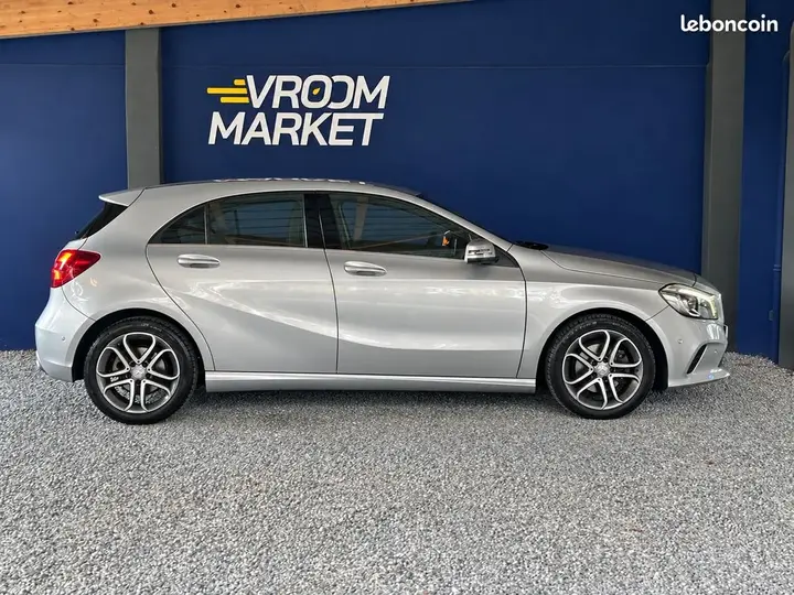 Mercedes-Benz A-Class 2015 photo 4