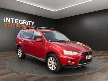 Mitsubishi Outlander 2012 photo 2
