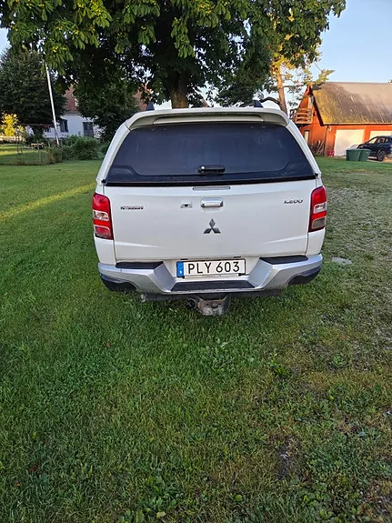 Mitsubishi L200 2017 photo 5