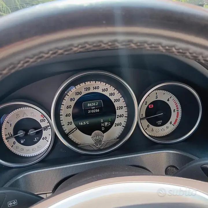 Mercedes-Benz E 250