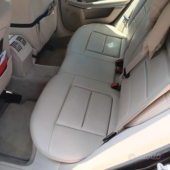 Mercedes-Benz E 250 2013 photo 3