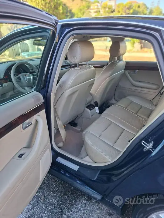 Audi A4 2005 photo 4