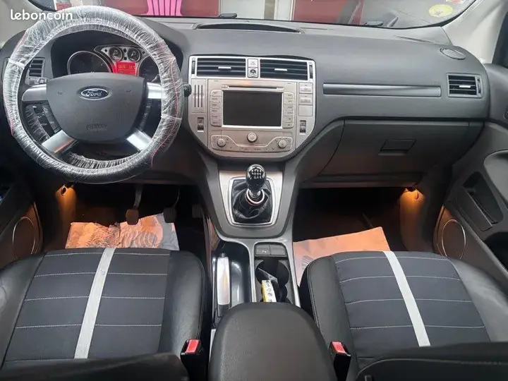 Ford Kuga 2010 photo 3