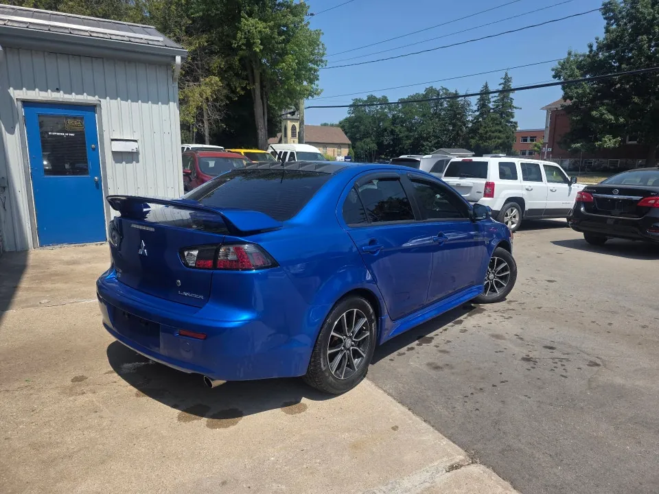 Mitsubishi Lancer 2015 photo 4